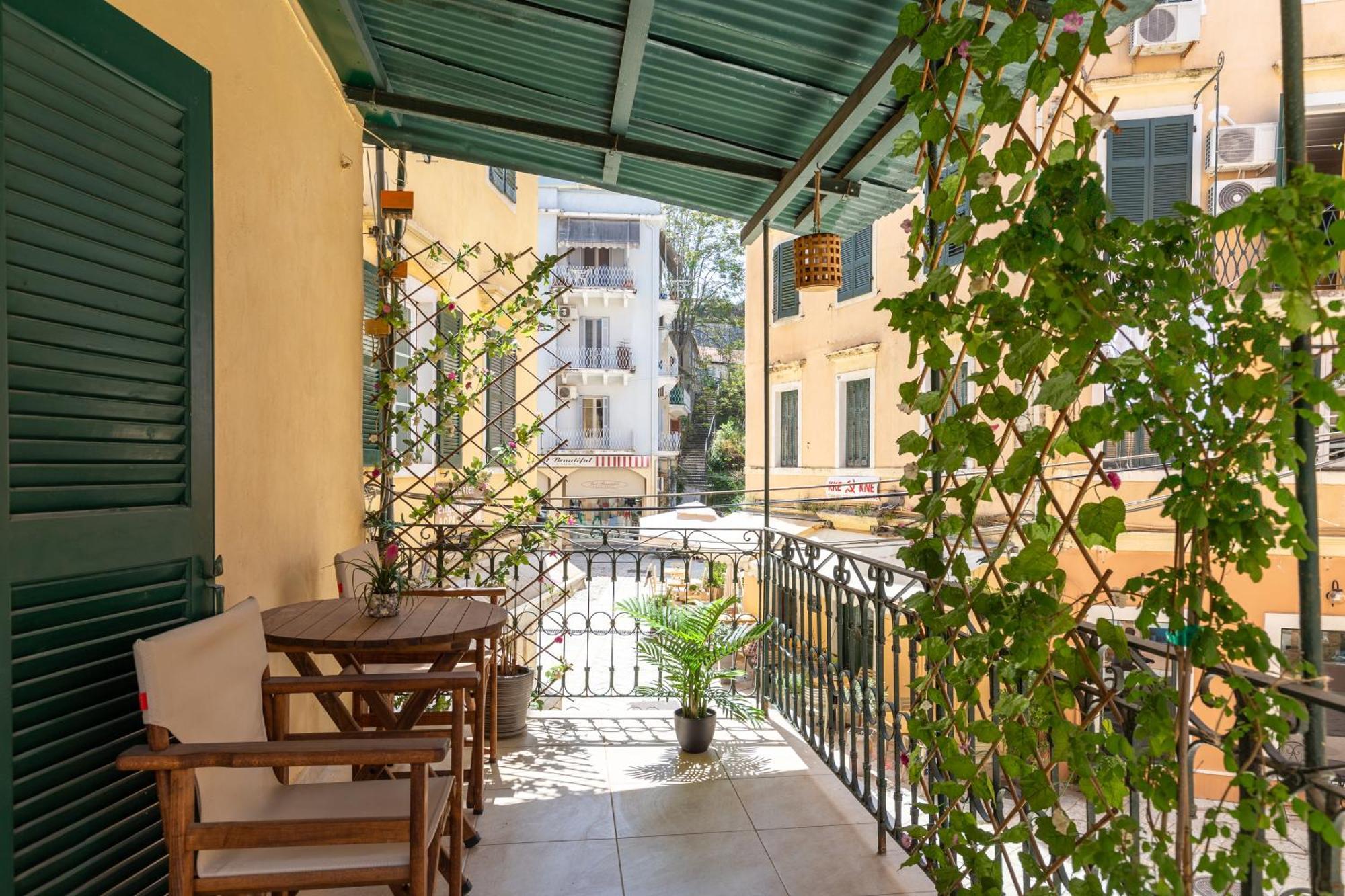 Zen Retreat In The Historic Center Of Corfu Apartment Corfu  Room photo